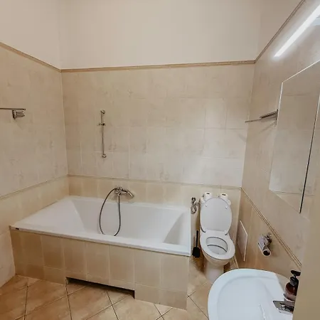 Fantastic-inn - B7 C312 Apartman